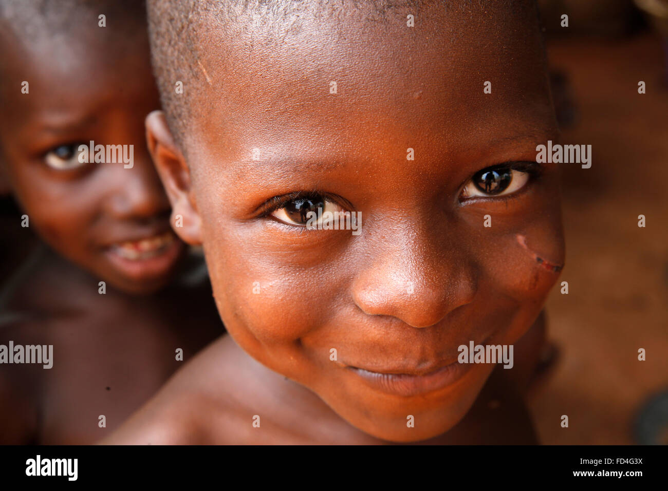 Africa boy child smiling hi-res stock photography and images - Alamy