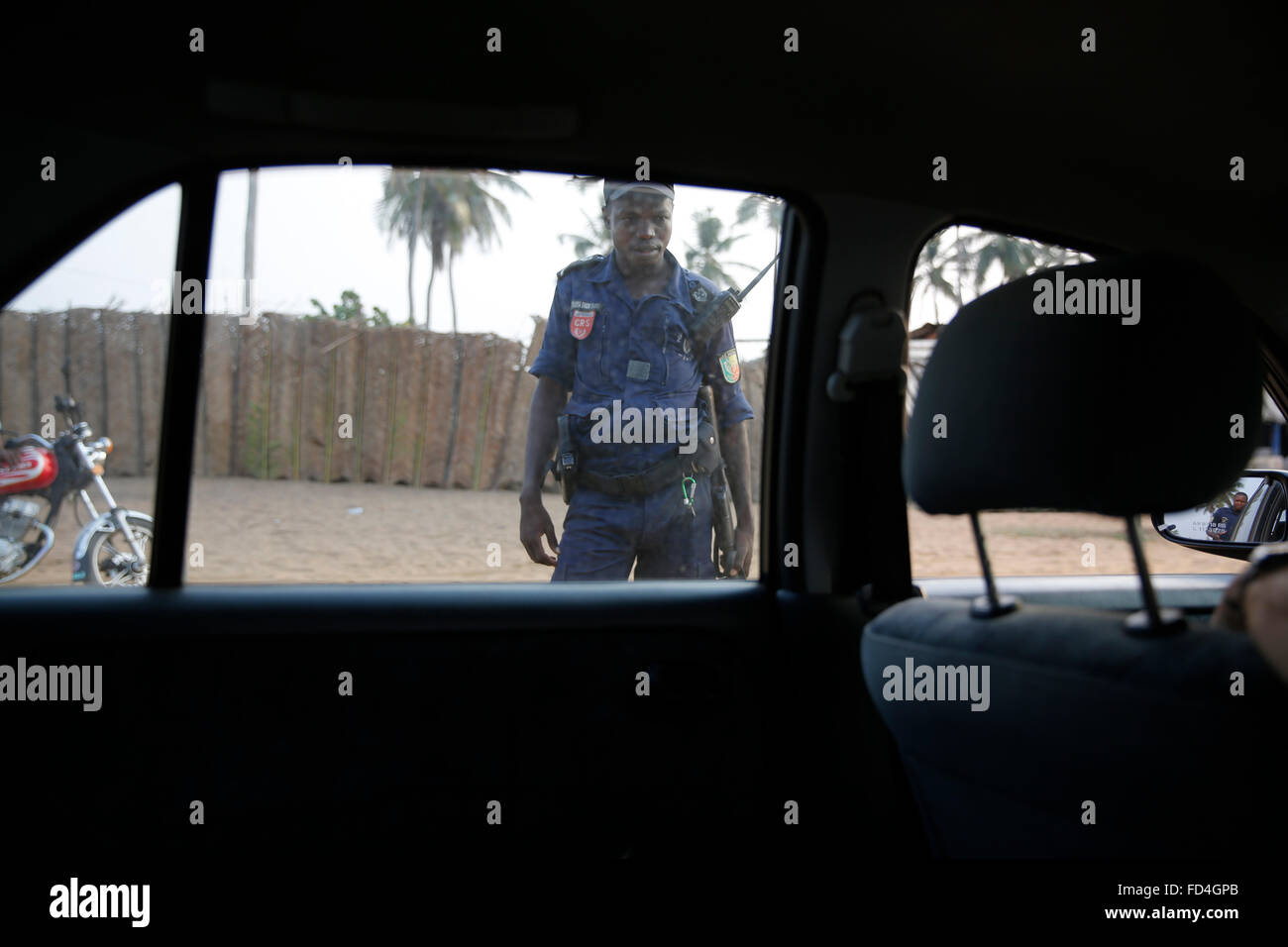 Police road check Stock Photo - Alamy