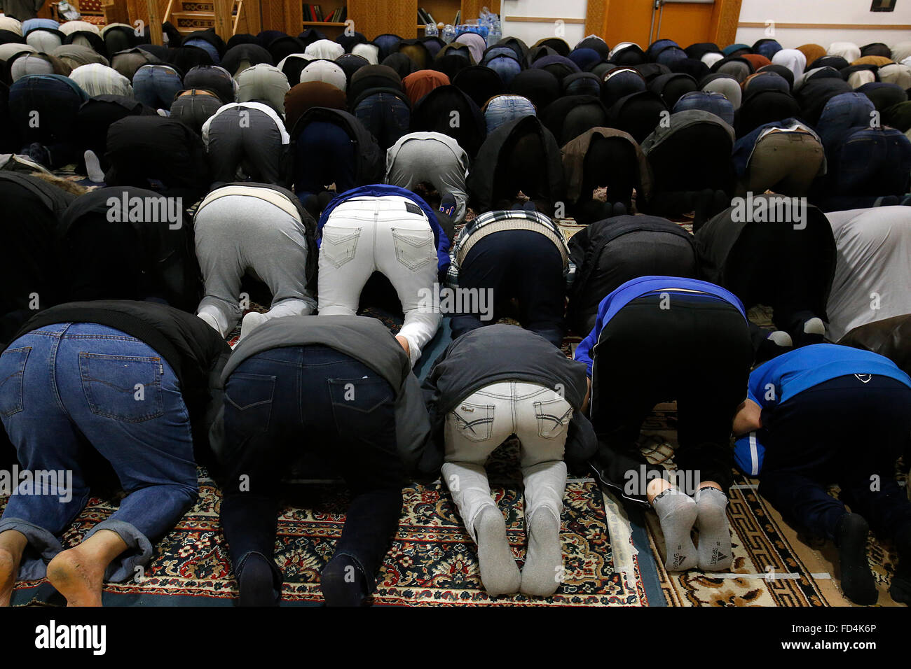 Muslims praying in a French mosque Stock Photo Alamy
