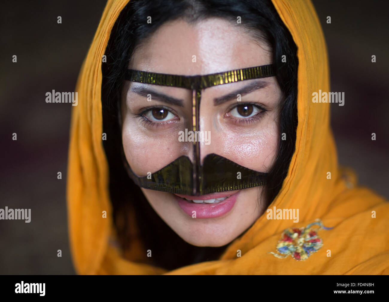 Xizmatkor porno onlayn Qora qizlarning eshaklari