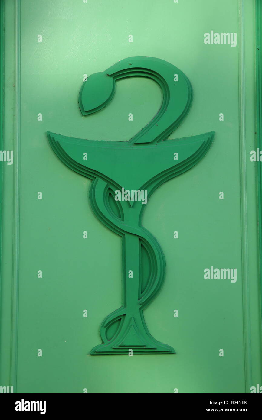 Drugstore europe france green paris pharmacy symbol hi-res stock ...