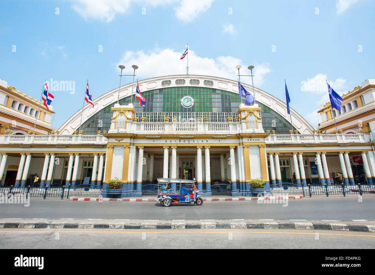 Exterior shot of Hua Lamphong railway station, Bangkok, Thailand Stock Photo