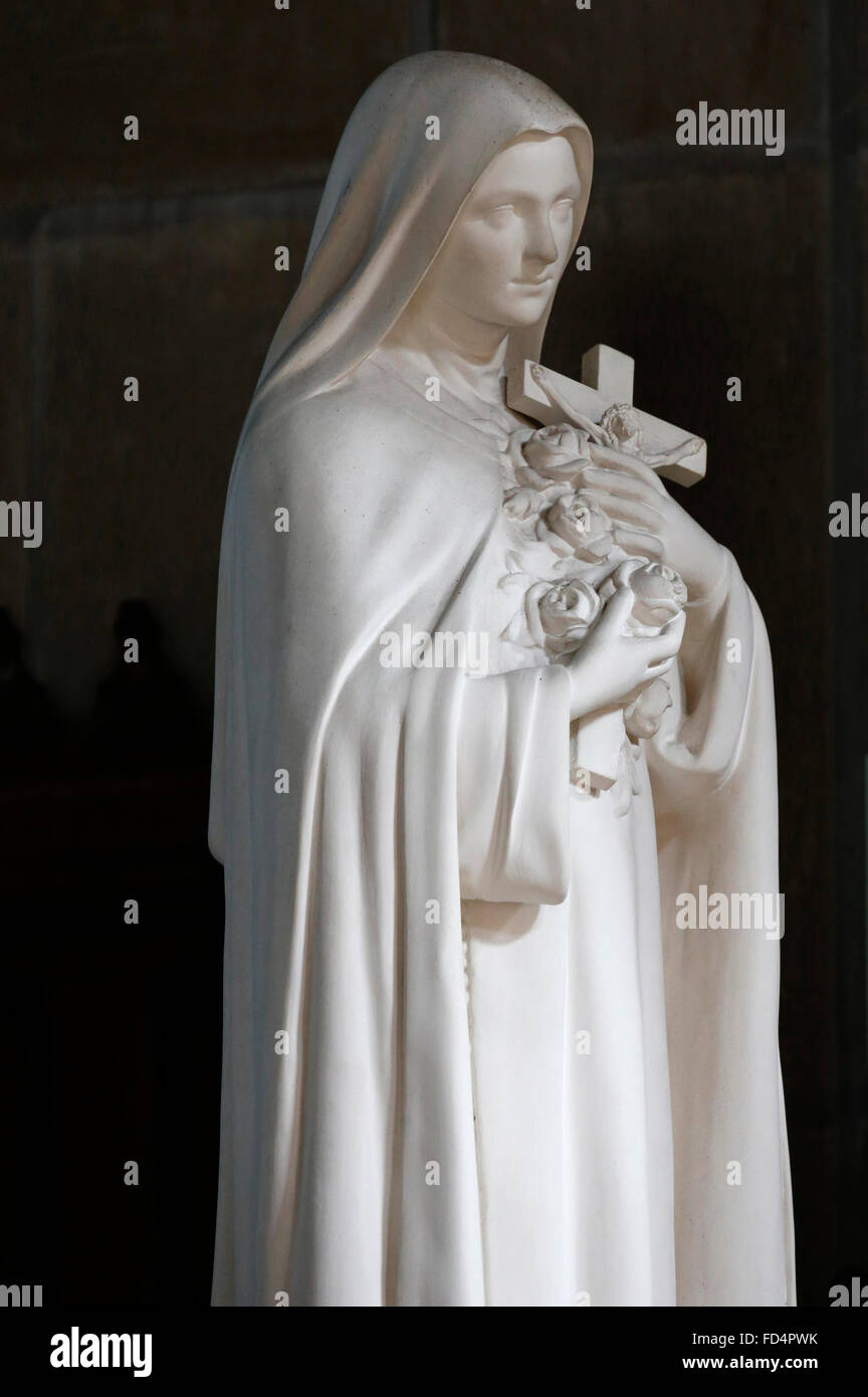 Saint Therese Statue High Resolution Stock Photography and Images - Alamy