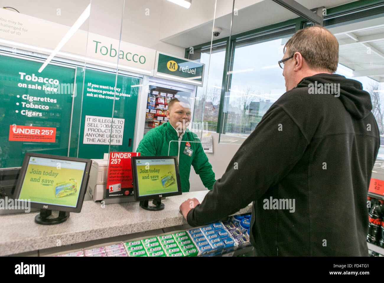 tobacco at morrisons Tobacco counter hi-res stock photography and images