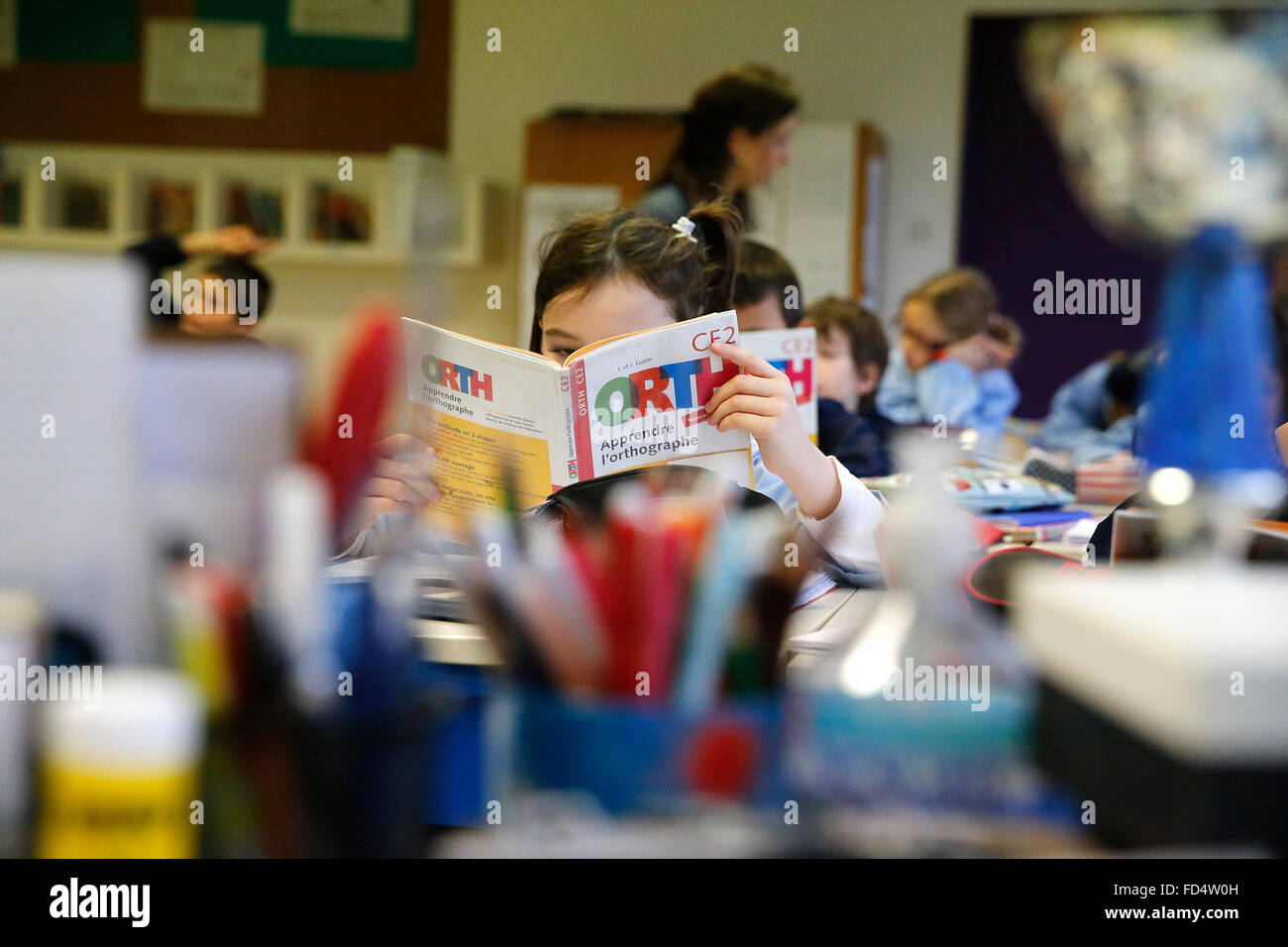 Classroom student primary hi-res stock photography and images - Alamy