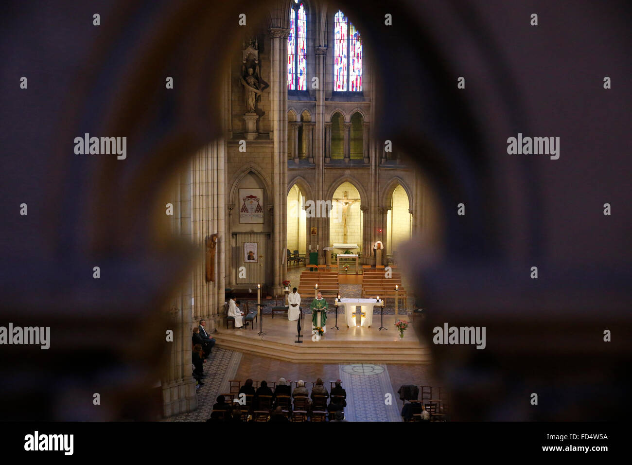 NotreDame du Perpetuel Secours Basilica. Catholic mass Stock Photo Alamy