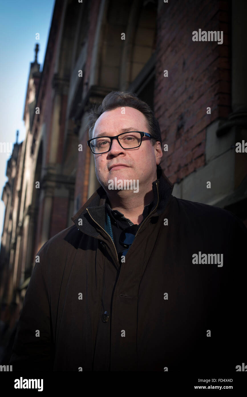 Sarah rose writer hi-res stock photography and images - Alamy