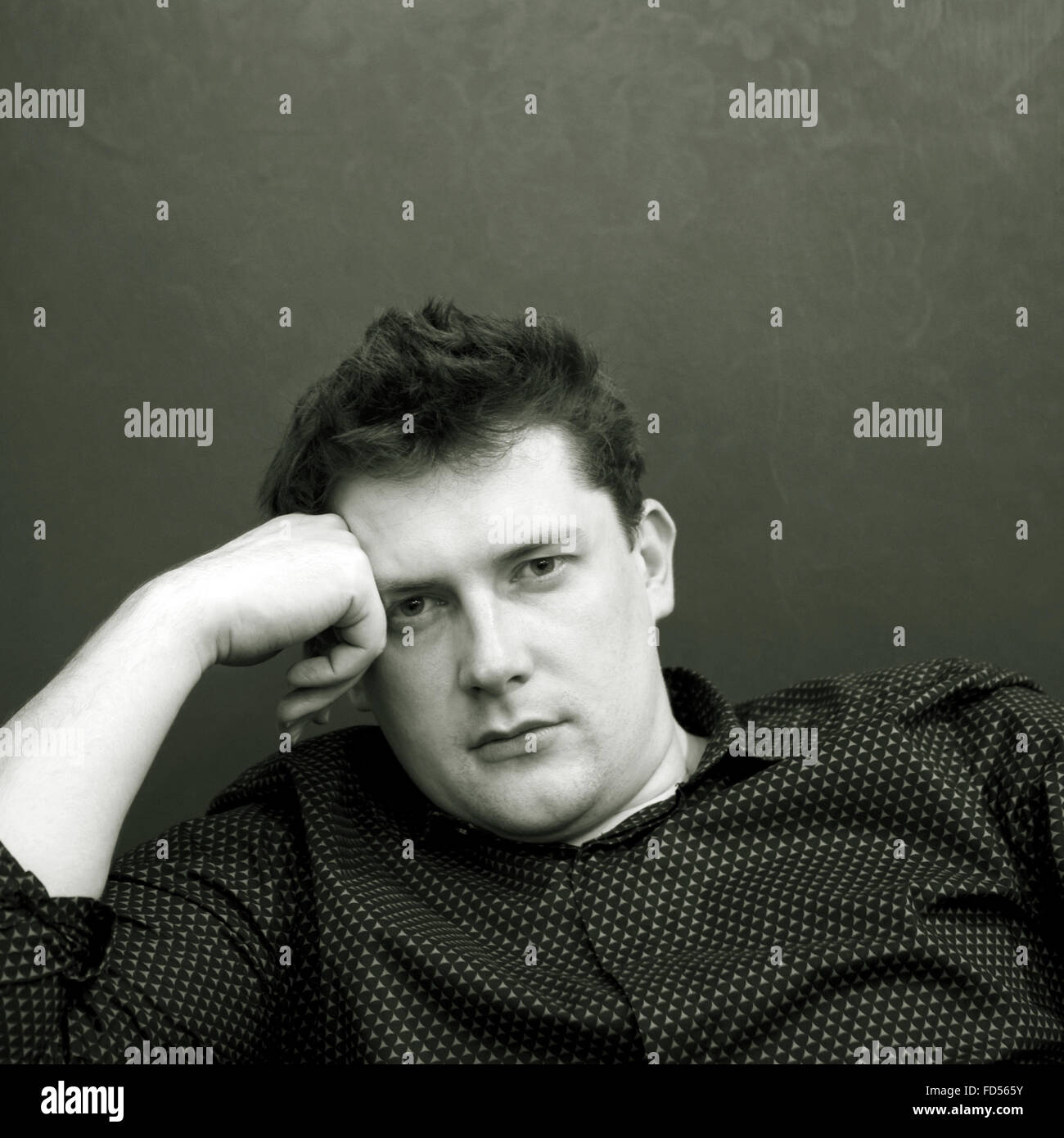 20s caucasian serious sad hi-res stock photography and images - Alamy
