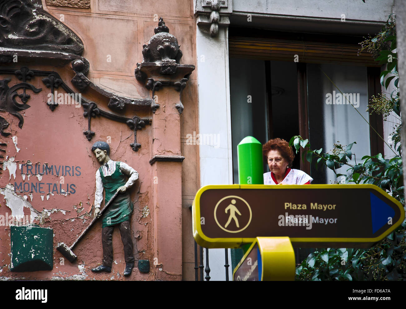 A signal indicating the direction to the Major Square, Madrid, Spain Stock Photo