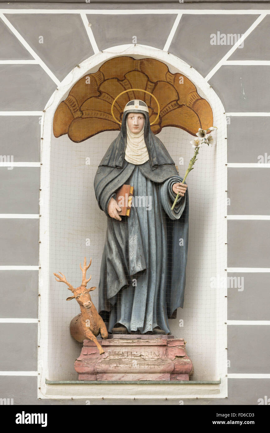 Statue der Hl. Birgitta an der Klosterkirche St. Alto und St. Birgitta in Altomünster, Bayern (Bavaria), Deutschland (Germany) Stock Photo