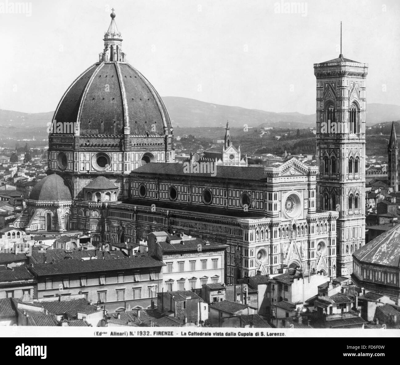 Basilica di Santa Maria del Fiore in Florence, 1932 Stock Photo