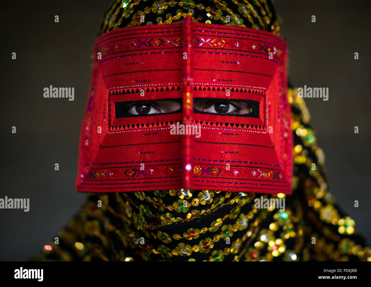 Bandari woman mask hires stock photography and images Alamy