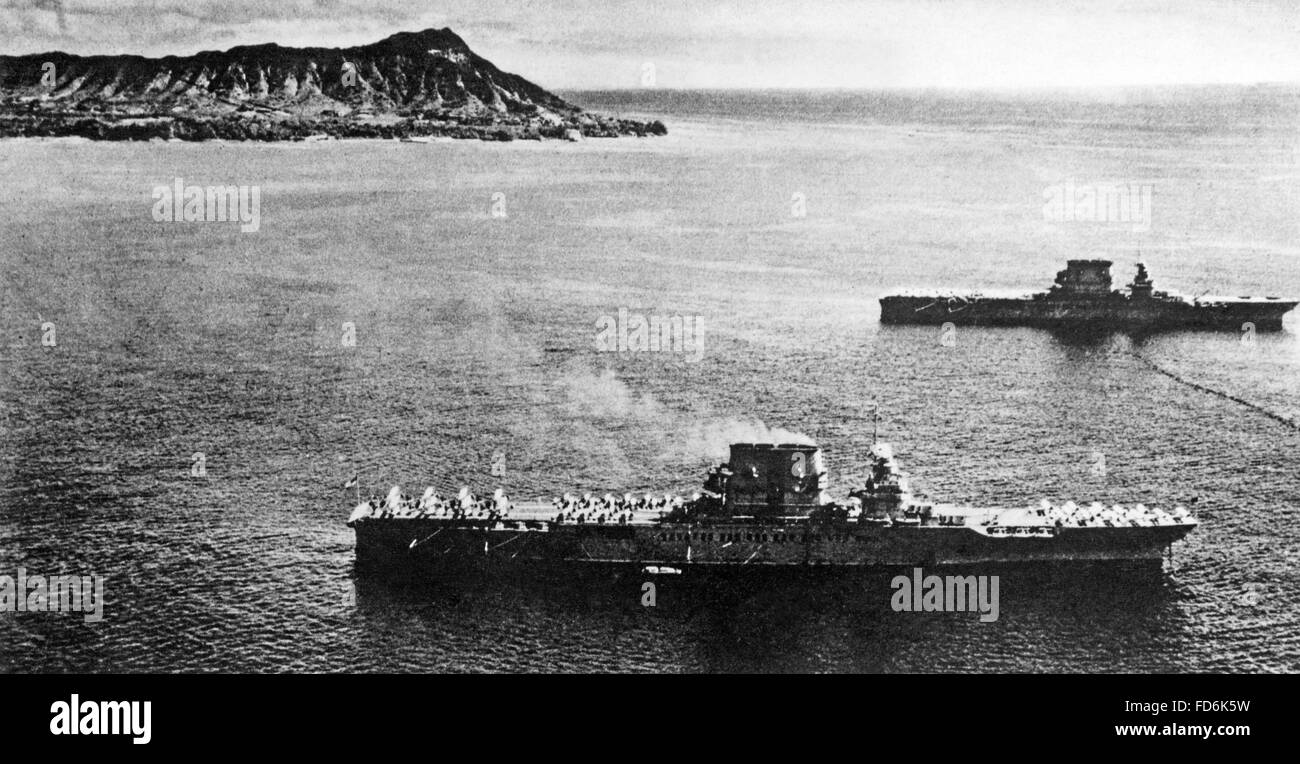 American aircraftcarriers near Pearl Harbor, 1941 Stock Photo Alamy