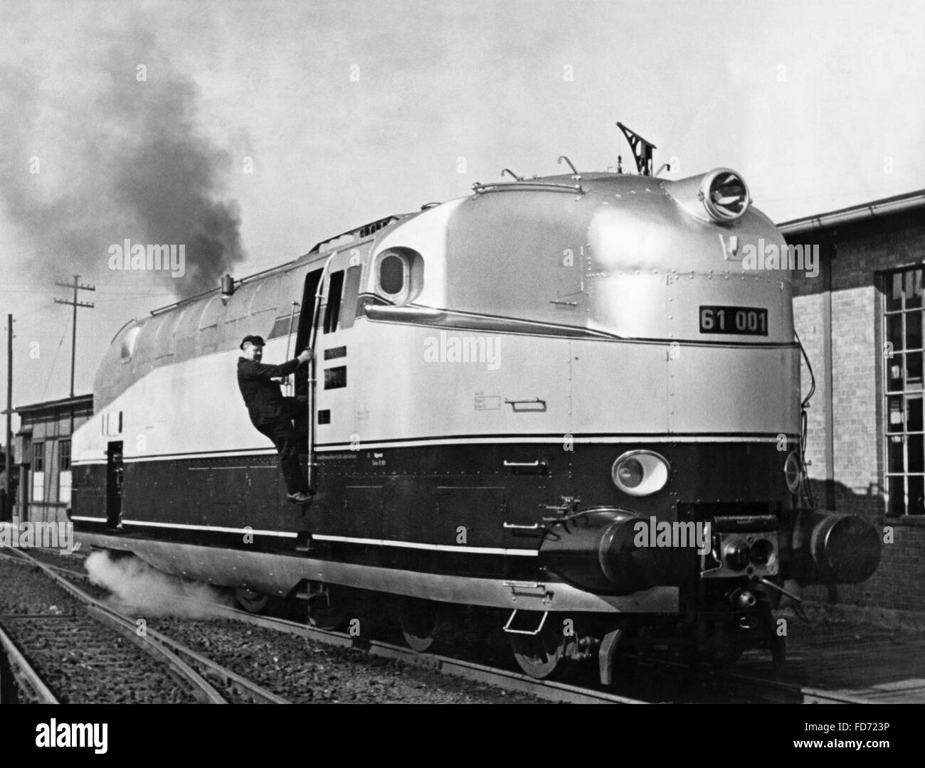 Streamline steam best sale type electric train