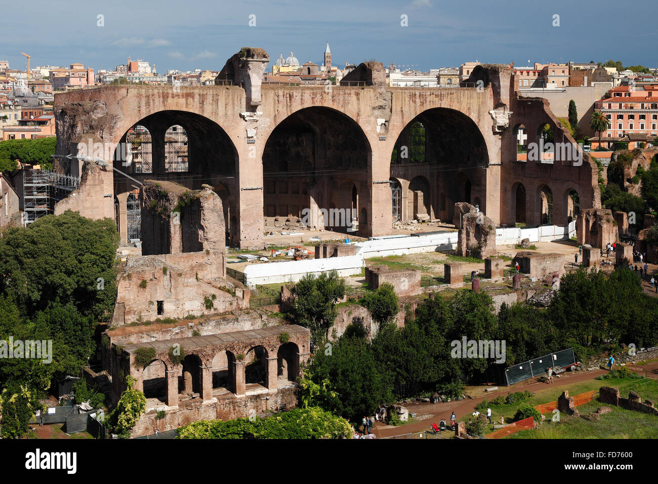 Basilica di Massenzio e Costantino in Rome, Italy Stock Photo Alamy