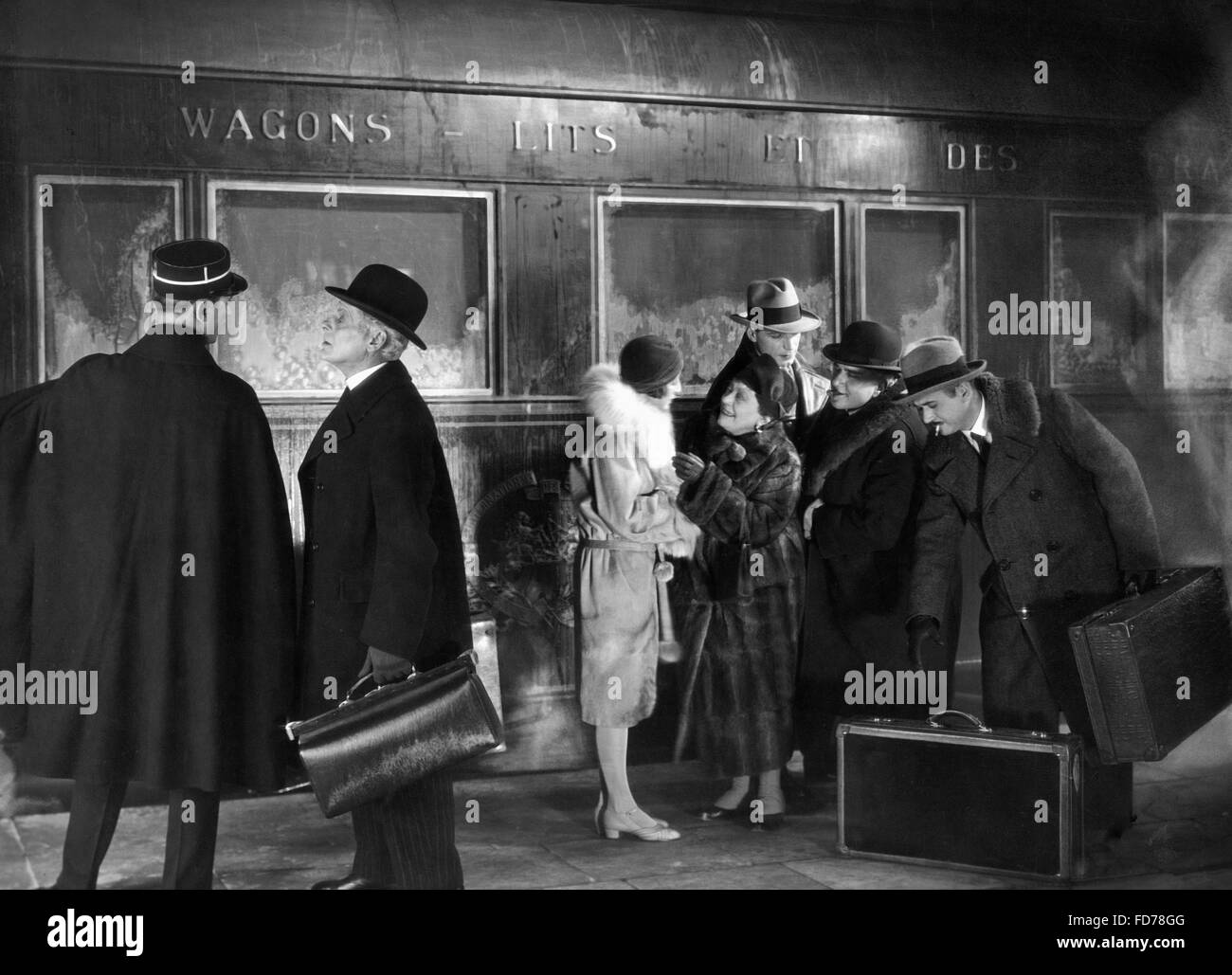 Farewell scene at the train station in the 1920s Stock Photo