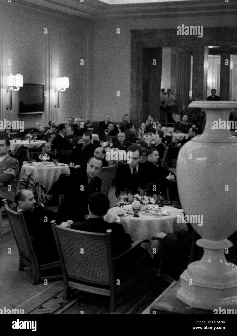 Poet's meeting in Hotel 'Elephant' in Weimar, 1941 Stock Photo