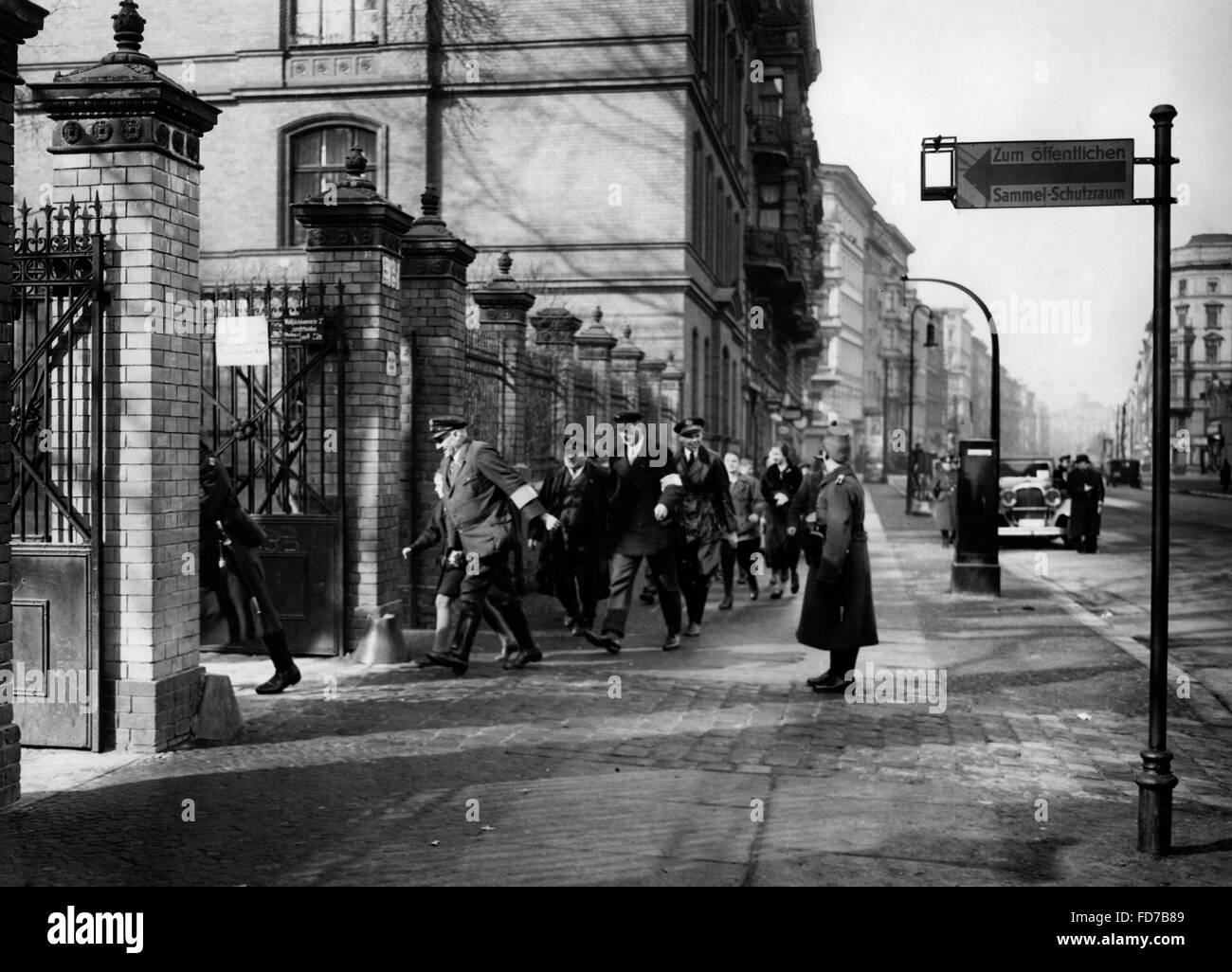 Air raid drill in Berlin Kreuzberg, 1935 Stock Photo