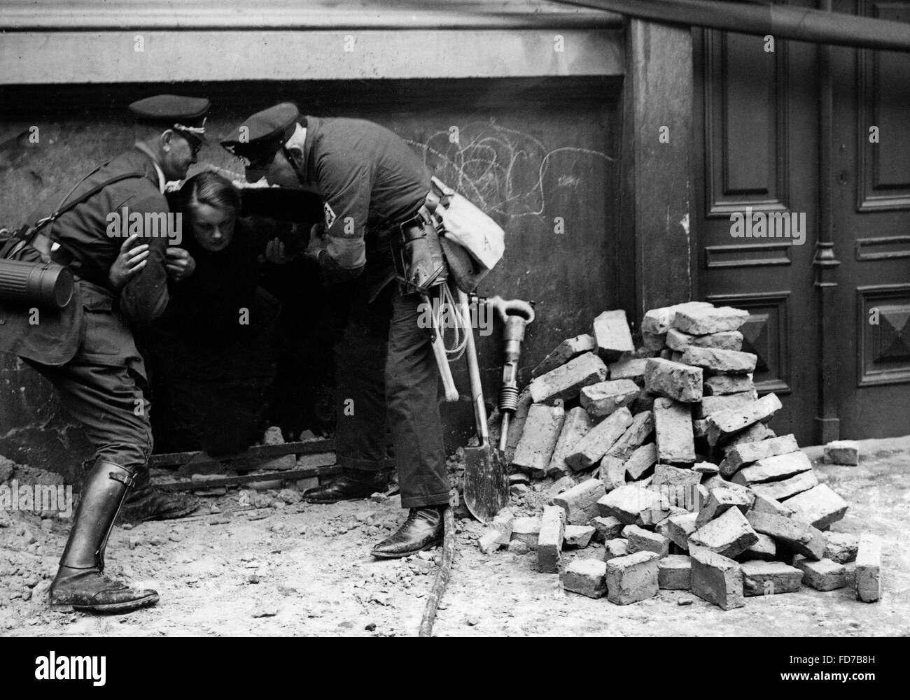 Air raid drill in Berlin, 1935 Stock Photo