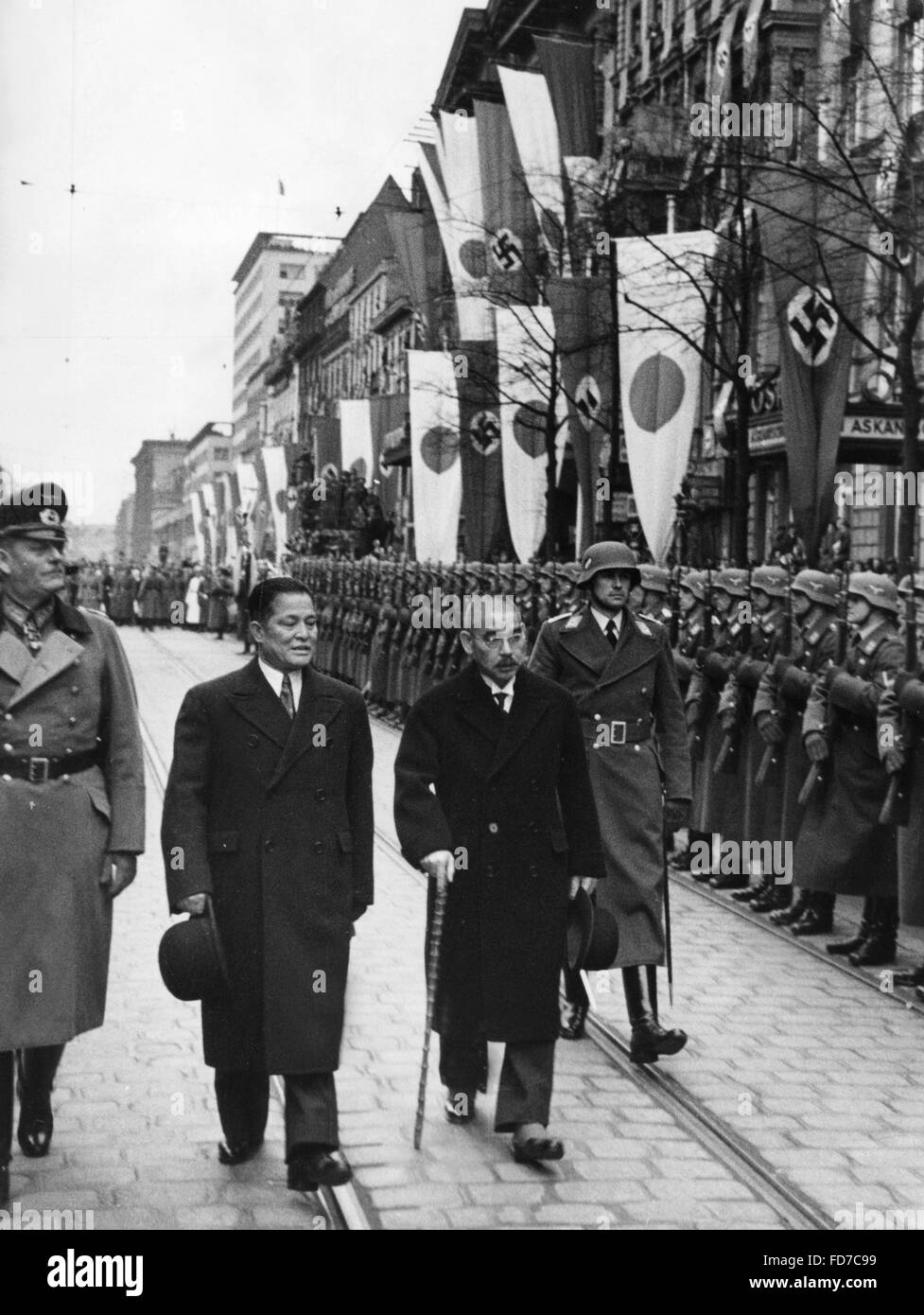Wilhelm Keitel, Matsuoka Yosuke and Hiroshi Oshima in Berlin, 1941 Stock Photo