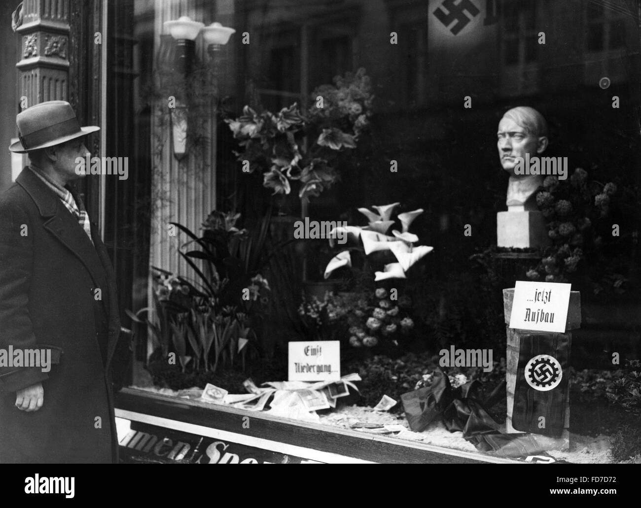 A flower shop decorated for the Reichstag elections 1936 Stock Photo