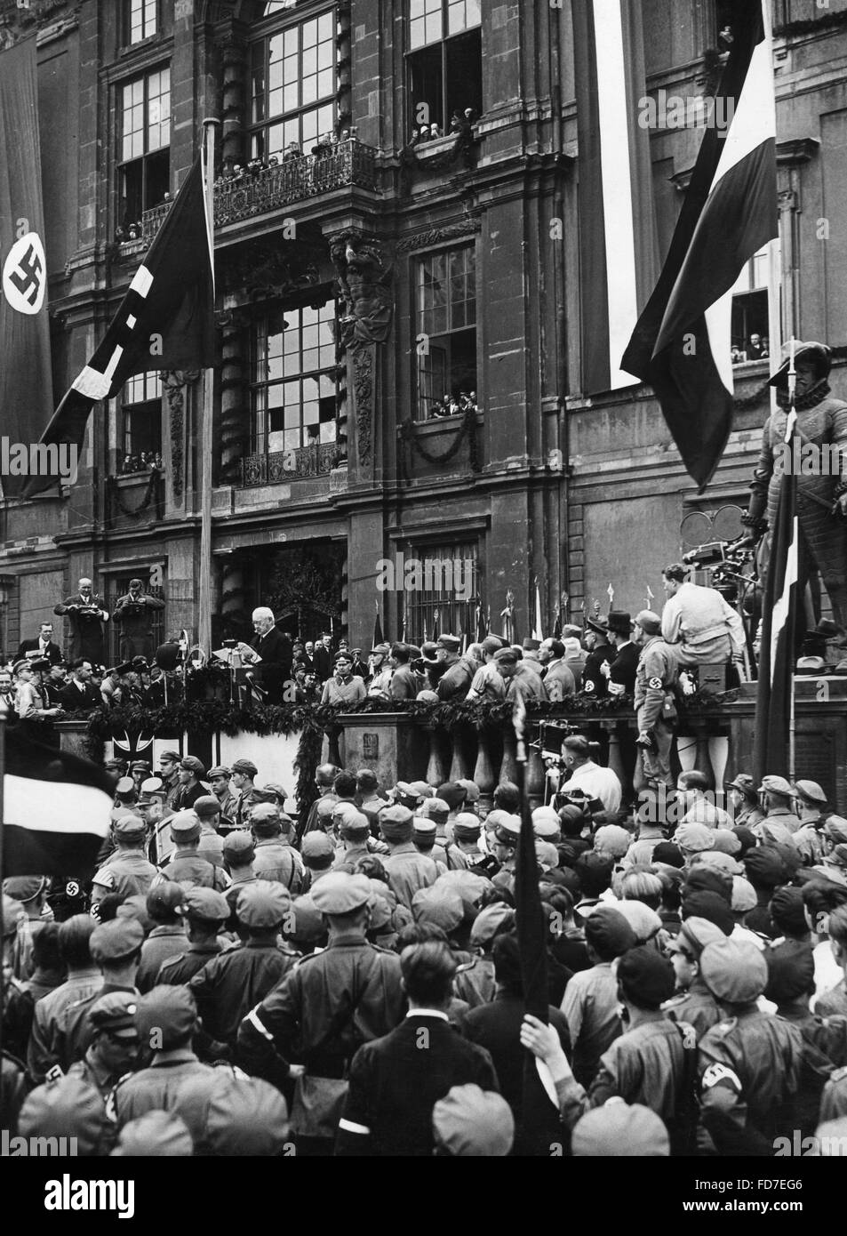 Paul von Hindenburg at the youth rally on May 1, 1933 Stock Photo Alamy