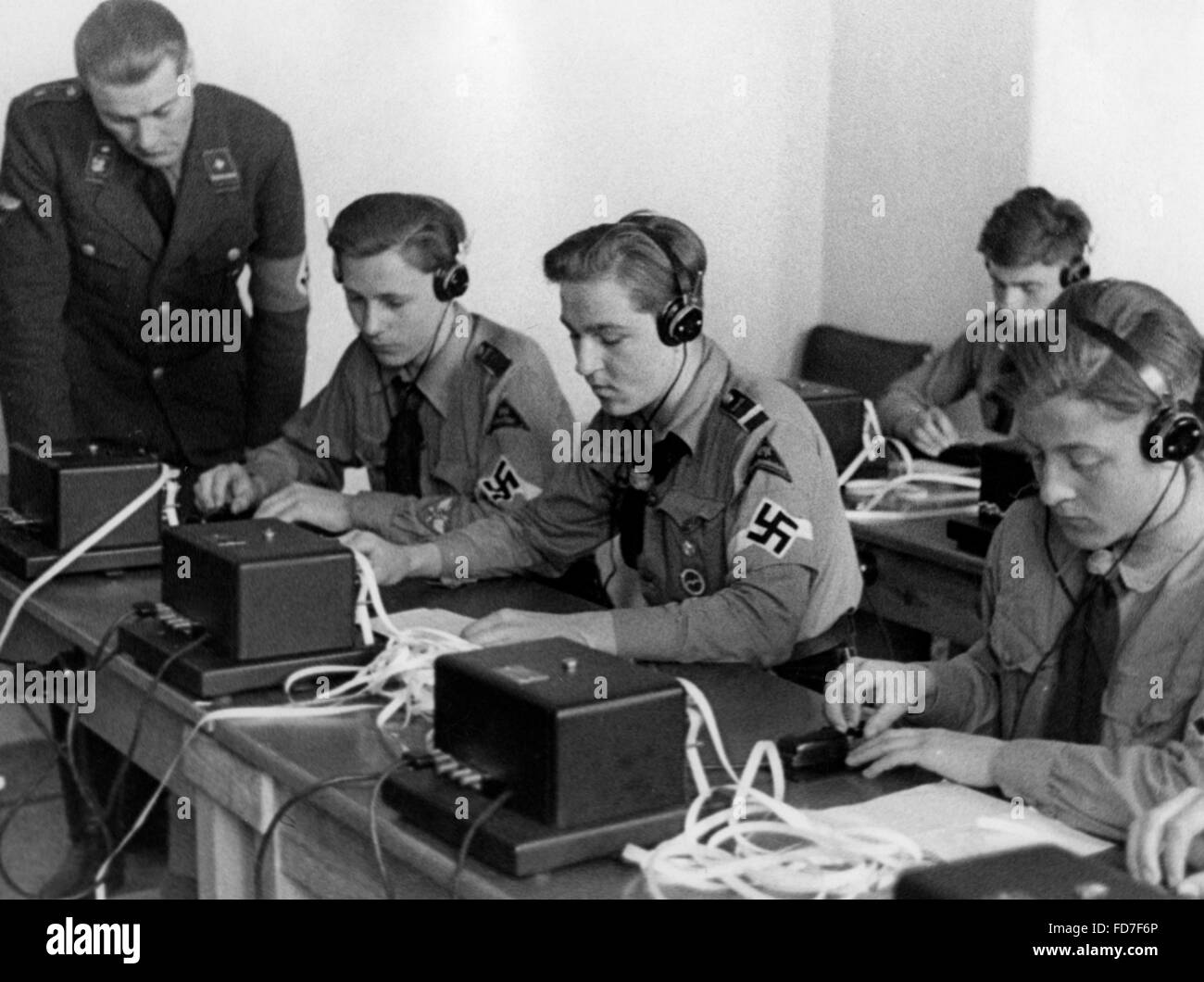 Flieger-HJ members during radio contest in Trebbin, 1943 Stock Photo