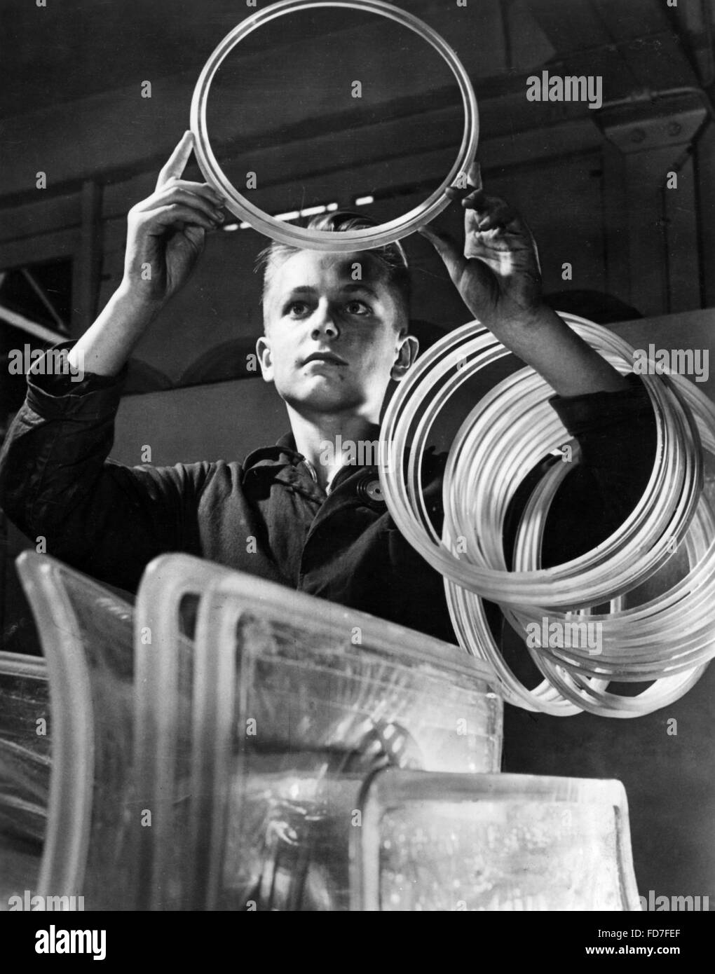 Adolescent in the Junkers plant, 1941 Stock Photo
