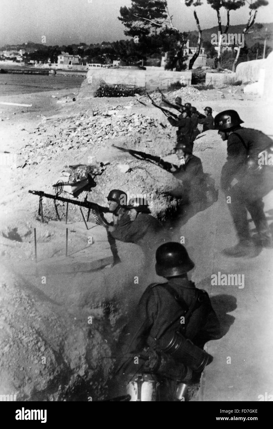 Training of the Wehrmacht in southern France, 1943 Stock Photo