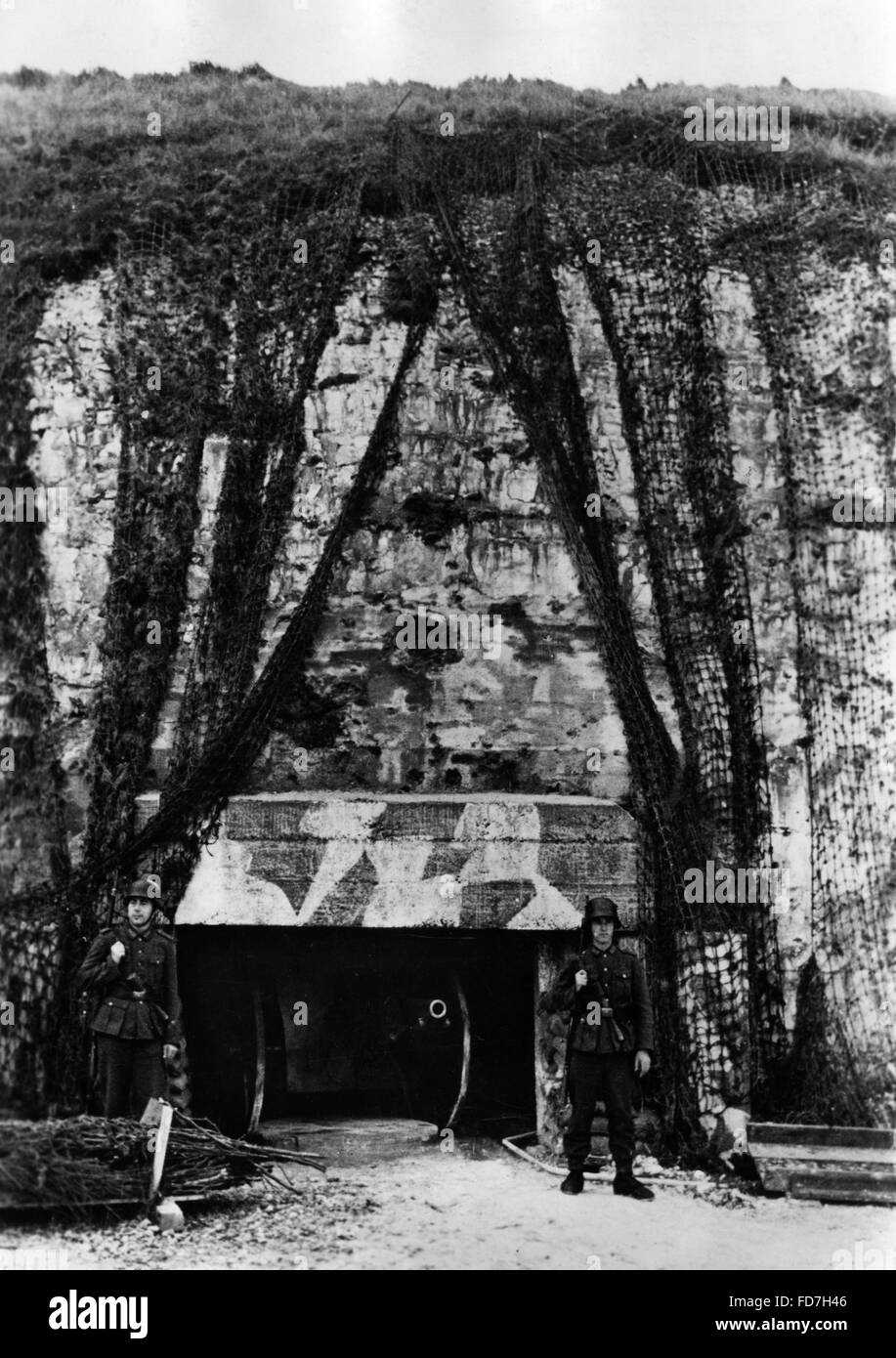 German gun emplacement on the Atlantic Wall, 1943 Stock Photo