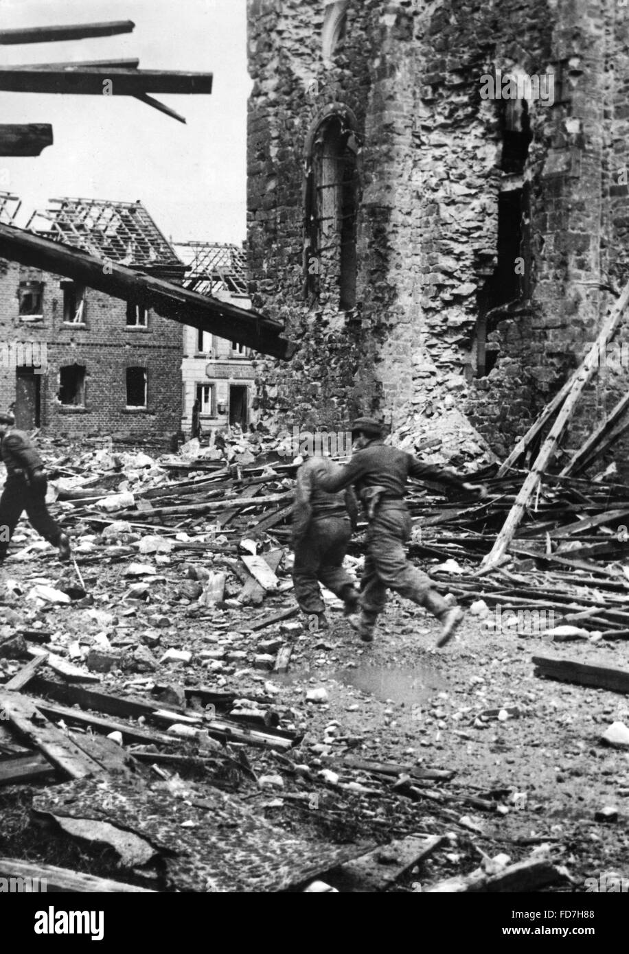 Occupation of an assault gun on the Western Front, 1944 Stock Photo - Alamy