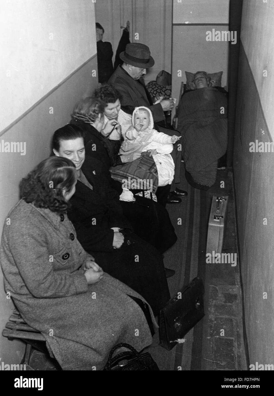 Air raid shelter berlin 1940 hi-res stock photography and images - Alamy