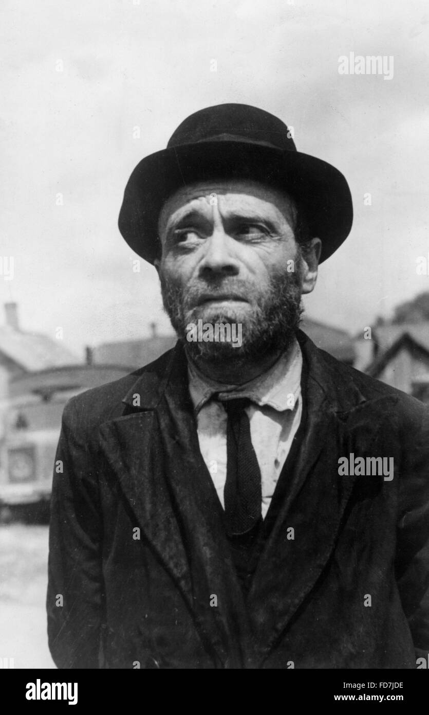 A rabbi with cut beard, 1941 Stock Photo Alamy