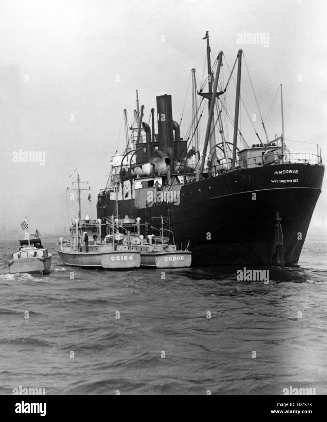 Rum runner hires stock photography and images Alamy