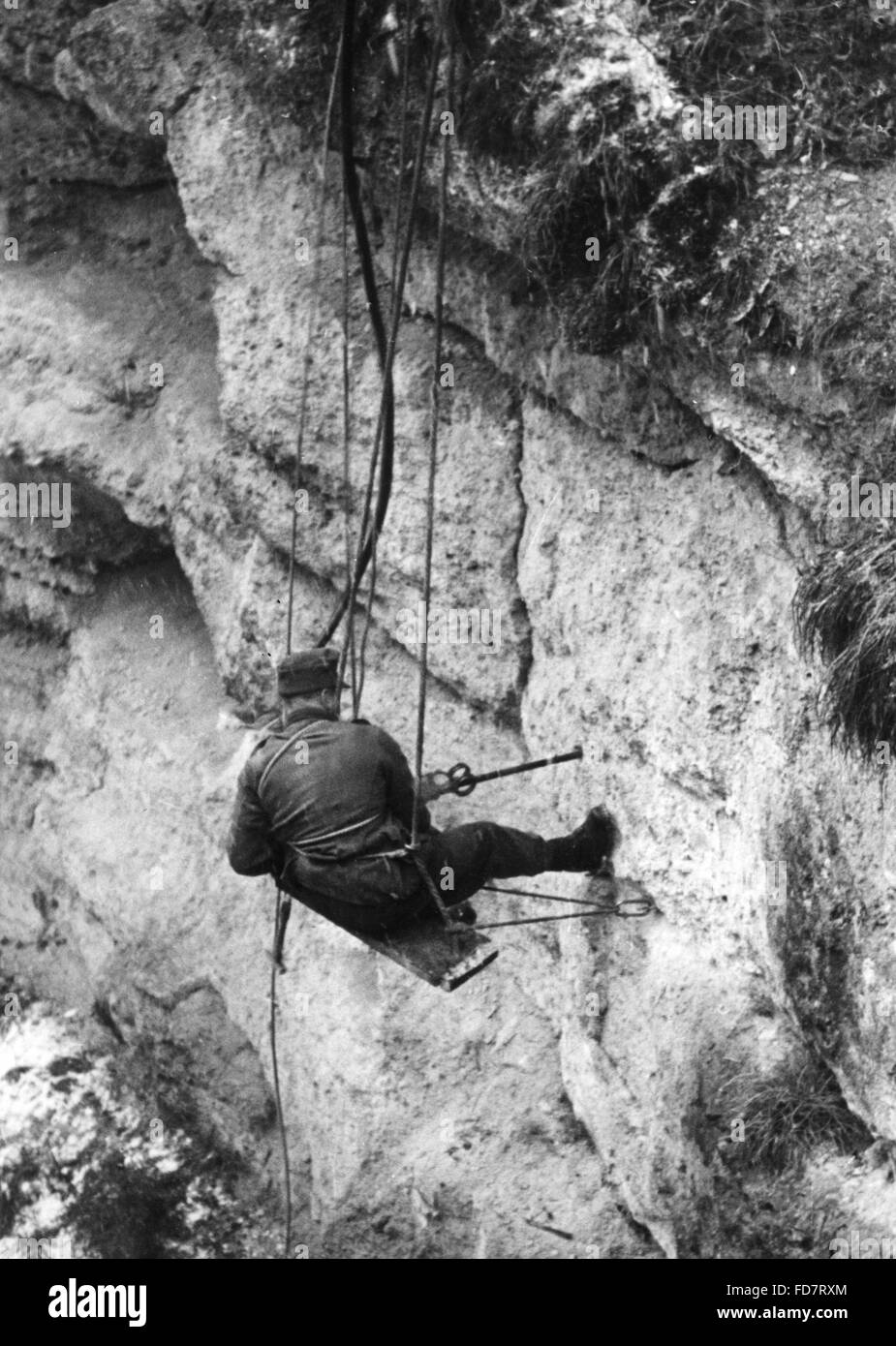 mountain-infantry-during-an-excercise-1939-stock-photo-alamy