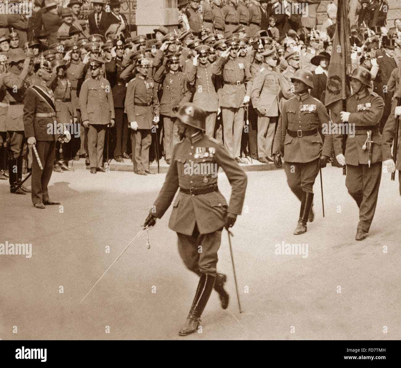 Solemn march of the 17th Bavarian Reiter Regiment in Munich, 1923 Stock Photo