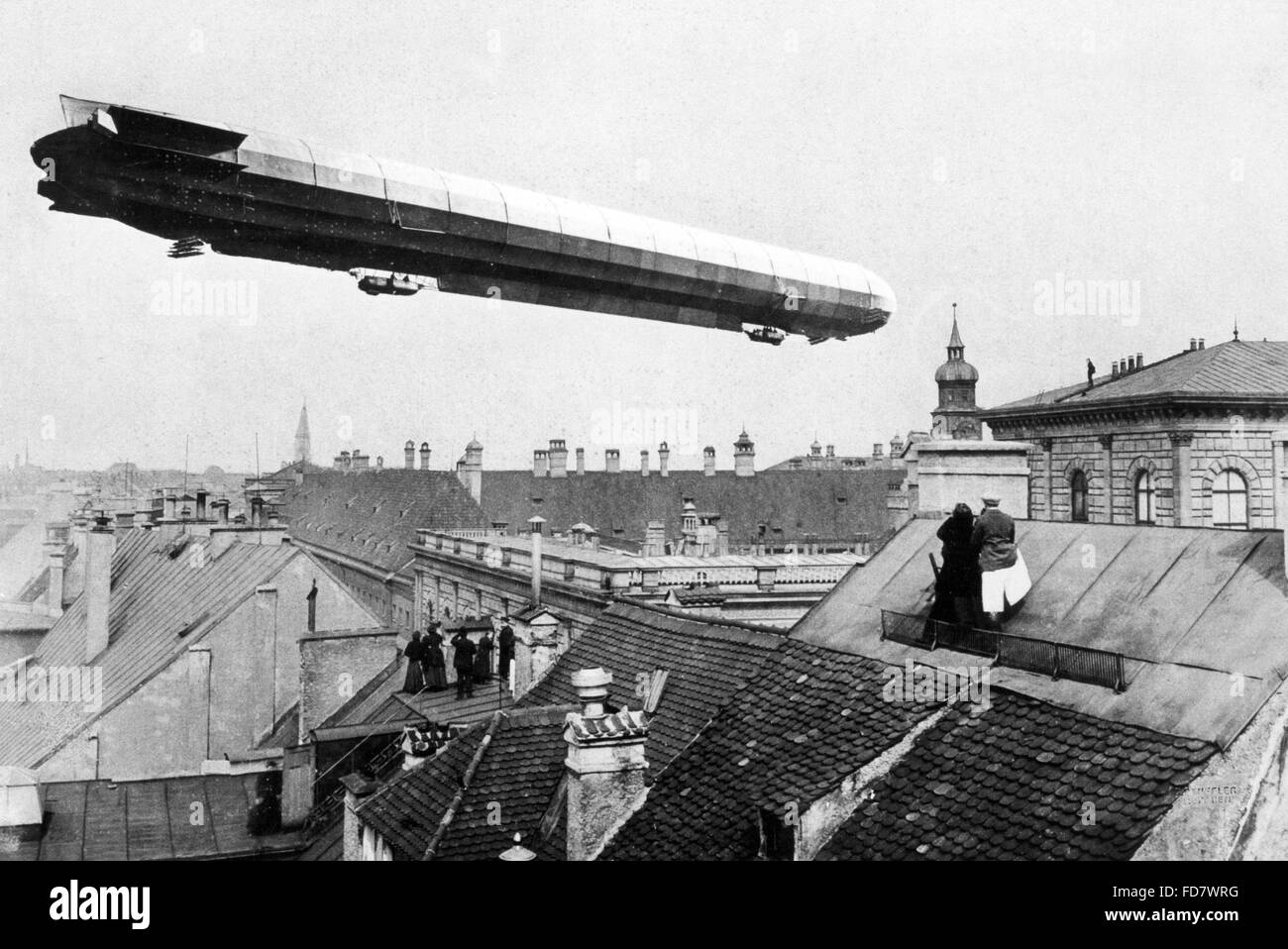 Zeppelin over Munich, 1909 Stock Photo