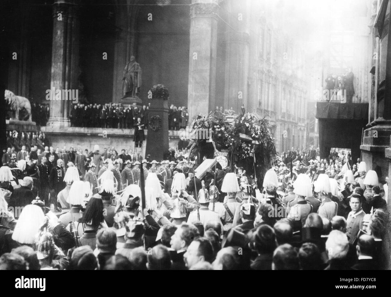 Funeral of the Bavarian Prince Regent Luitpold in front of the ...