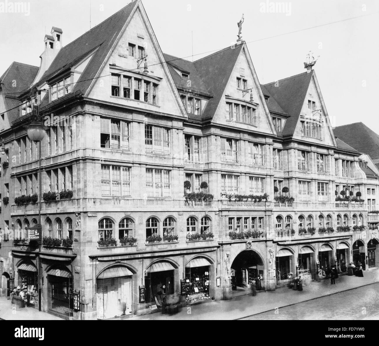 The department store Karstadt Oberpollinger in Munich Stock Photo Alamy