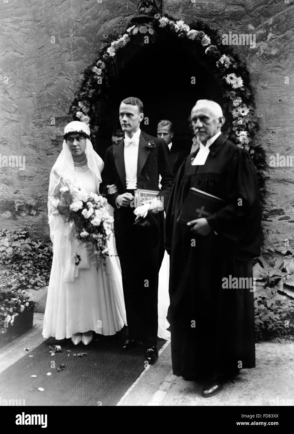 The wedding of Hans Bernd von Haeften and Barbara Curtius, 1930 Stock Photo