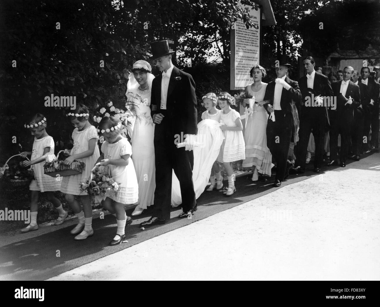 The wedding of Hans Bernd von Haeften and Barbara Curtius, 1930 Stock Photo