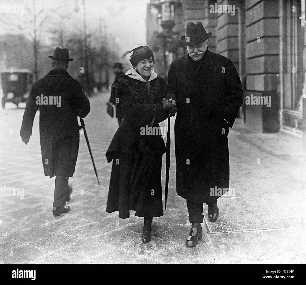 Prince (Fürst) von Bülow with his wife Maria, 1918 Stock Photo