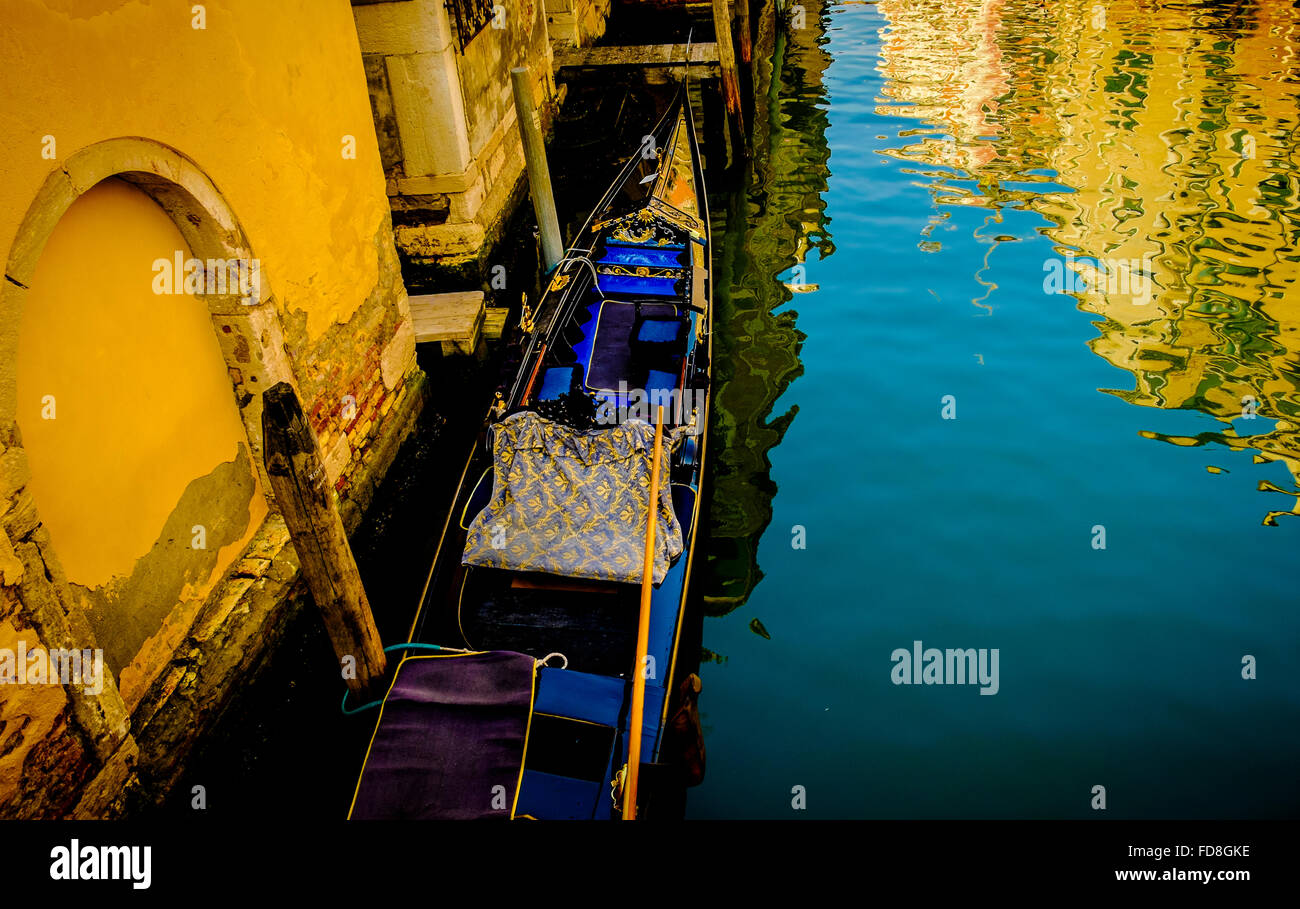 Gondola and reflections in a canal hi-res stock photography and images ...