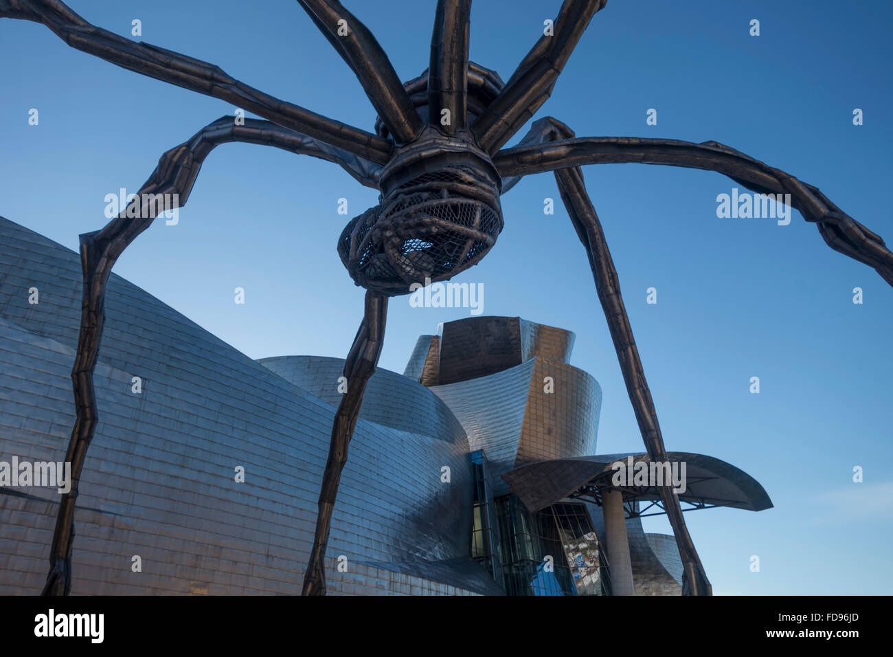 Spider sculpture 'Maman' by Louise Joséphine Bourgeois at the Guggenheim museum, Bilbao Stock Photo