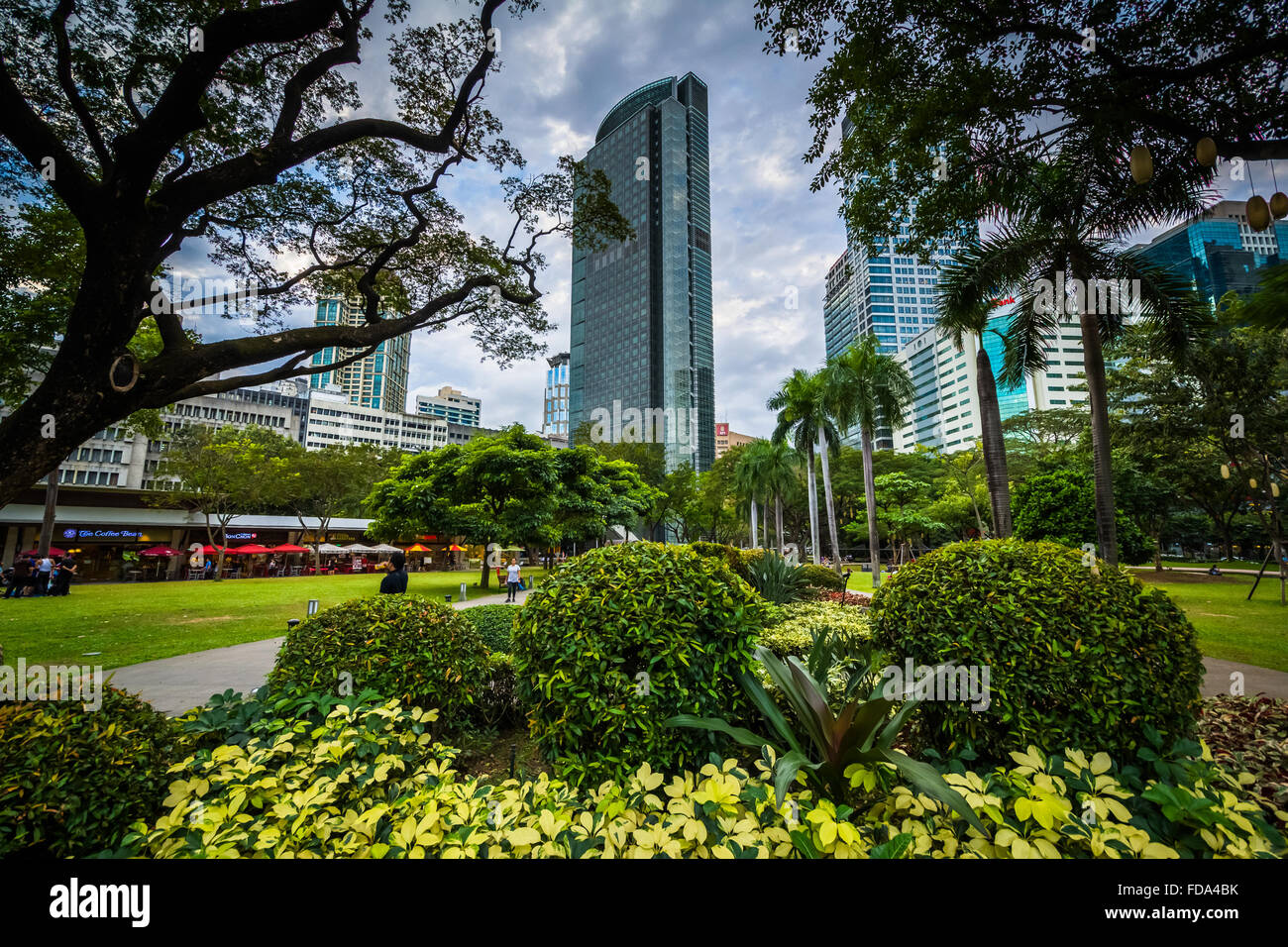 Gardens and skyscrapers at Greenbelt Park, in Ayala, Makati, Metro Manila,  The Philippines Stock Photo - Alamy