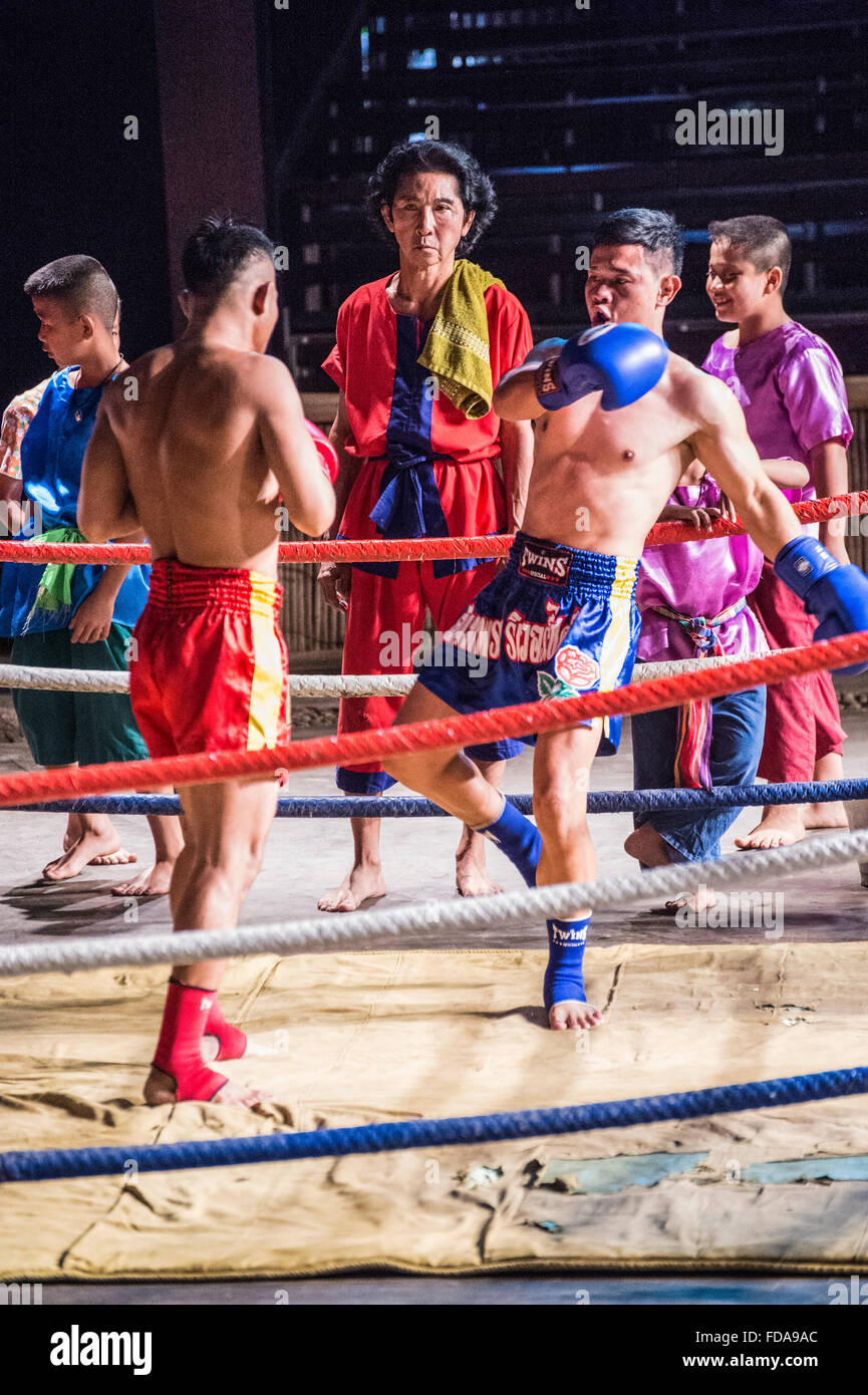 Stick fighting Thailand with participants practicing the ancient martial  art of Krabi Krabong stick fighting. Thailand S. E. Asia Stock Photo - Alamy