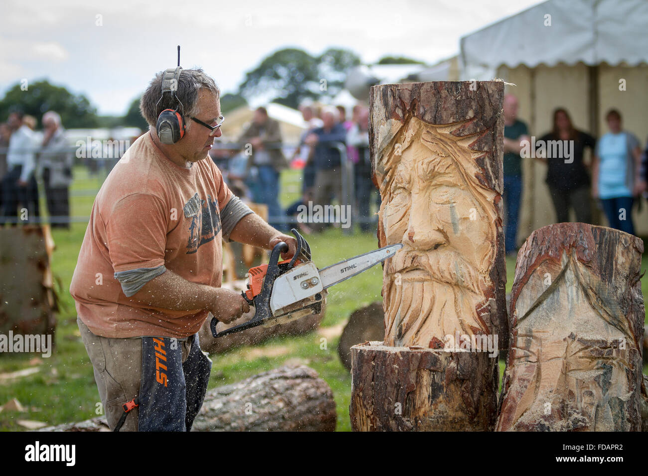 Chainsaw competition logs hi-res stock photography and images - Alamy