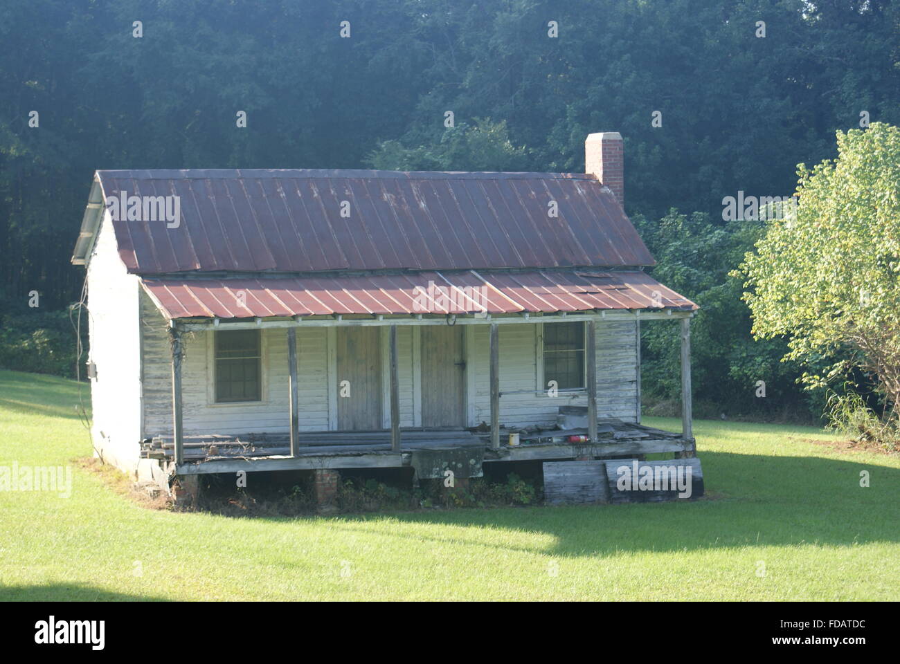 A old abandoned homestead on the back roads of Stock Photo Alamy