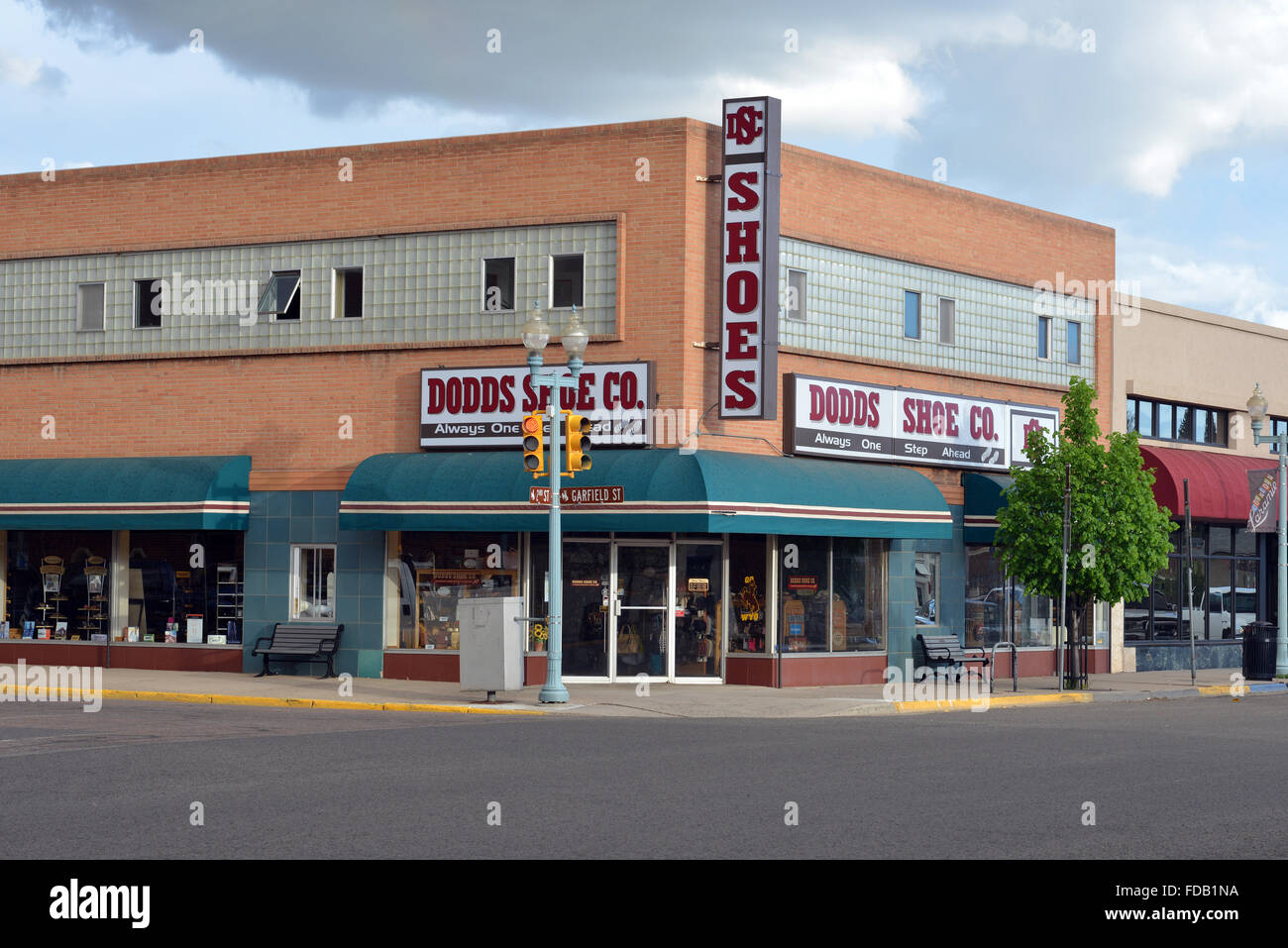 Town outlet shoe company