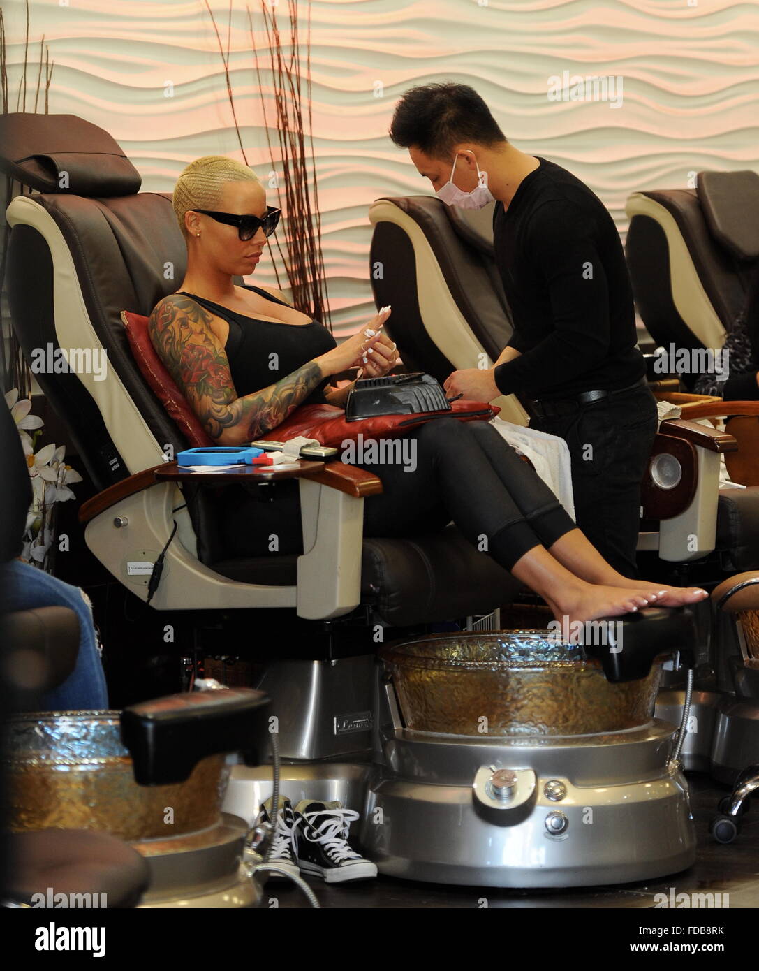 Amber Rose Spends Time With Her Mom And Got Their Nails Done At